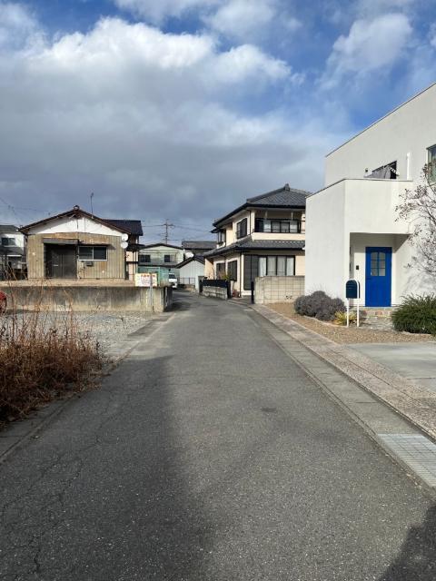 高崎市石原町区画整理地内土地 前面道路含む現地写真