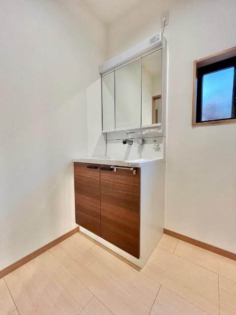 松戸市新松戸南２丁目　新築戸建　１号棟 洗面