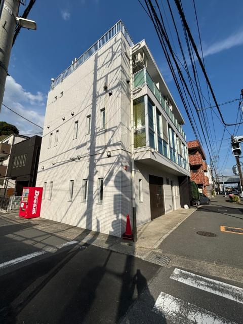 川崎市高津区新作3丁目ビル 前面道路含む現地写真