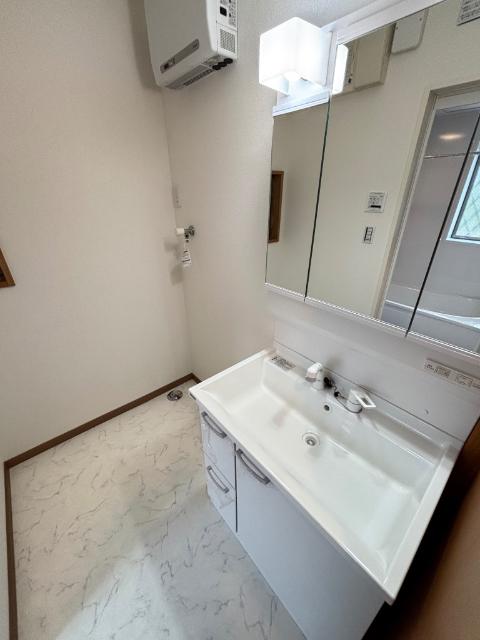葛飾区奥戸九丁目　戸建 洗面