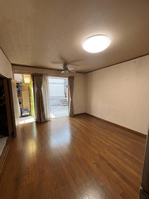 小平市小川町一丁目戸建 リビング