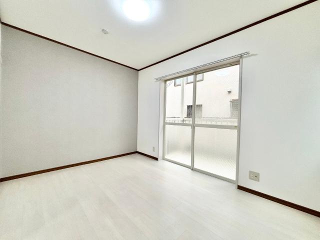 川崎市中原区小杉御殿町アパート リビング