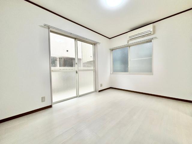 川崎市中原区小杉御殿町アパート リビング
