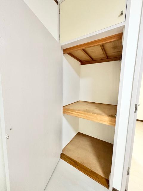 川崎市中原区小杉御殿町アパート 収納