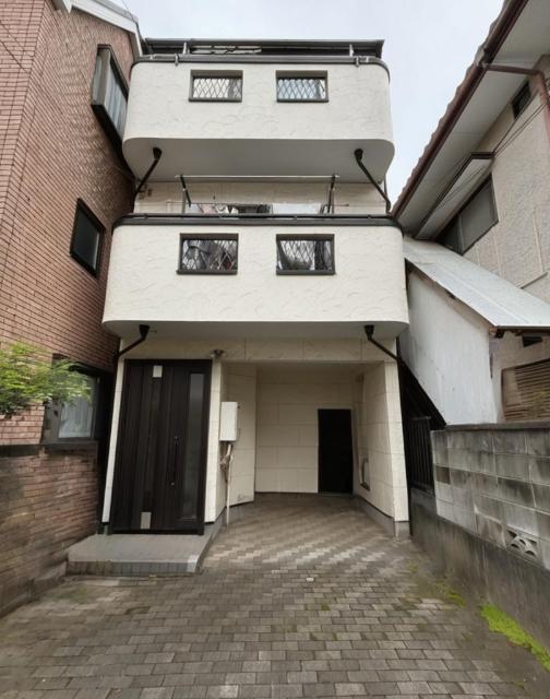 川崎市中原区新丸子町中古戸建 前面道路含む現地写真