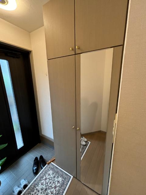 川崎市中原区新丸子町中古戸建 玄関