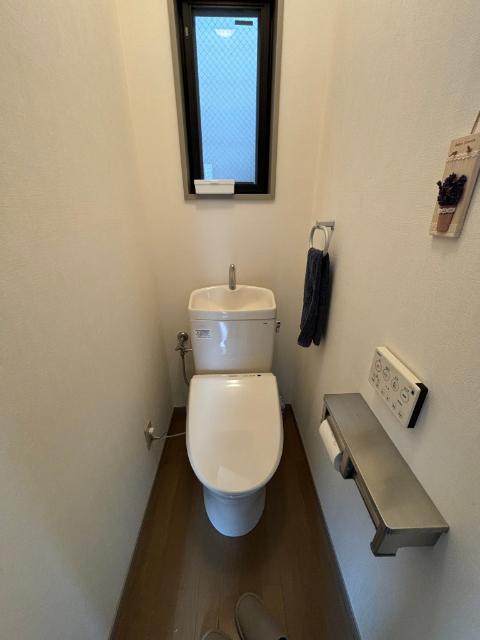 川崎市中原区新丸子町中古戸建 トイレ