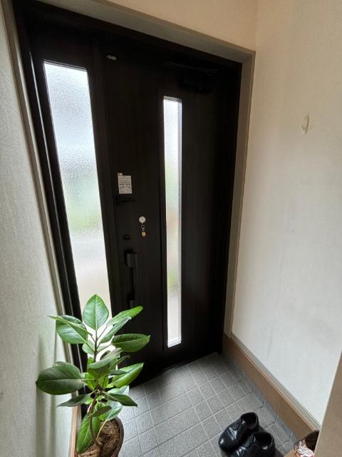 川崎市中原区新丸子町中古戸建 玄関