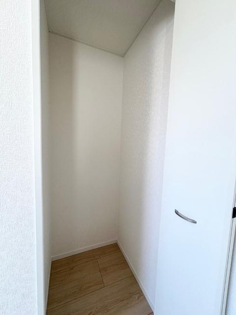 浦安市高洲第１　１号棟 収納