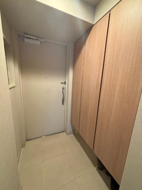 イニシア所沢 玄関