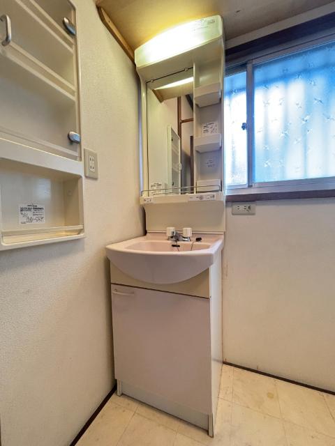 新座市片山中古戸建 洗面