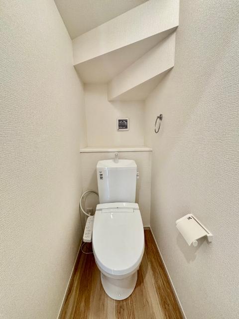 柏市大室　全１８区画分譲地　６−２号棟 トイレ