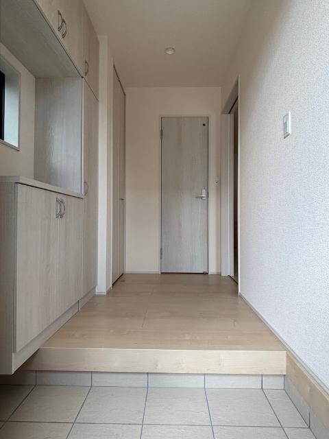 八潮市八潮７丁目　３号棟 玄関
