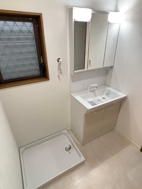 八潮市垳中古戸建 洗面