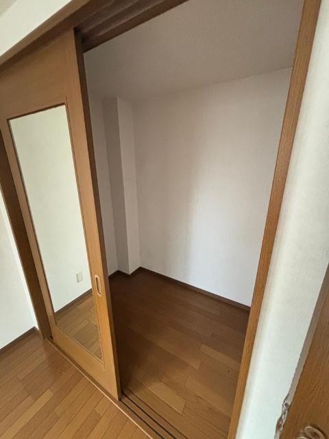 松江7丁目2世帯住宅 収納