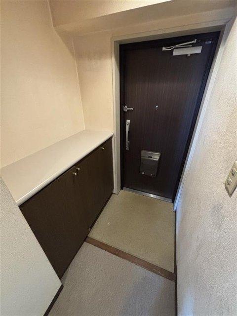 コスモ東金 玄関