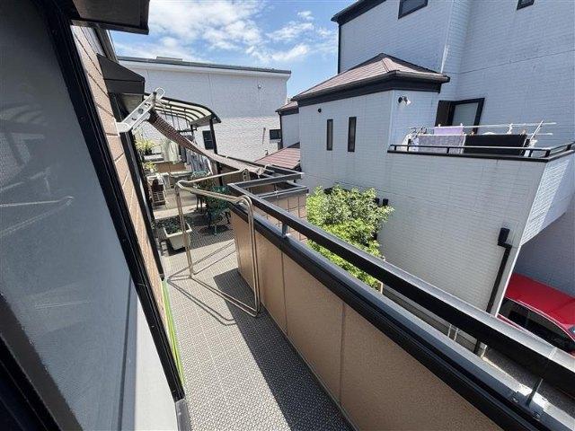 市川市菅野4丁目戸建 バルコニー