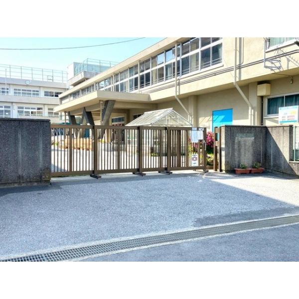 市川市立第八中学校