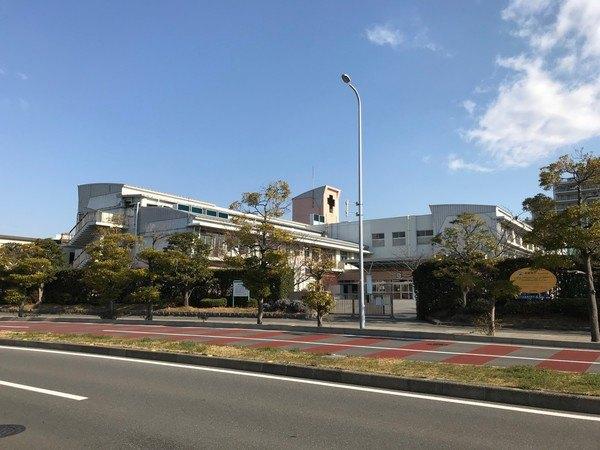 浦安市立日の出中学校