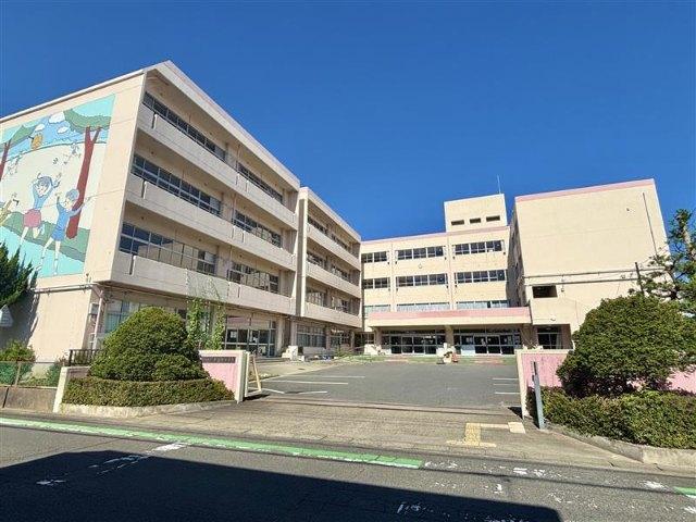 吉川市立中曽根小学校