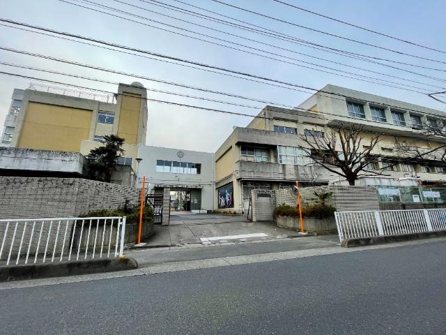 川口市立戸塚東小学校