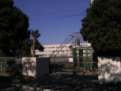 横浜市立汐見台中学校