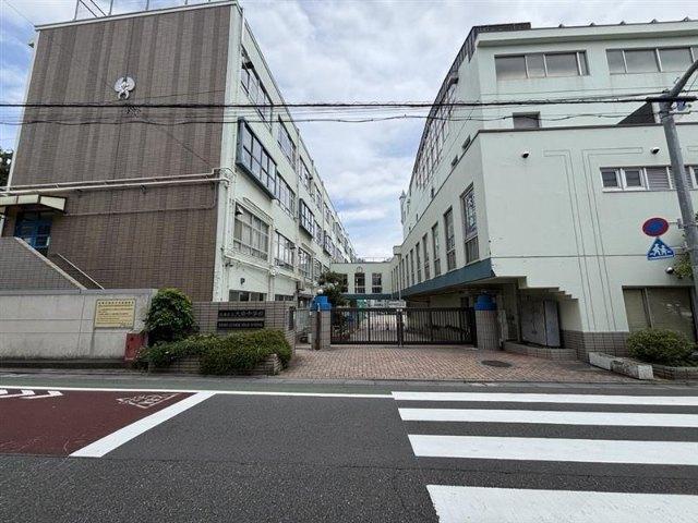 目黒区立大鳥中学校