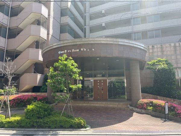 ライオンズヴィアーレ浦和弐番館 エントランス