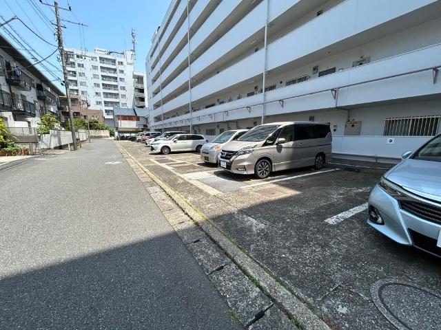 西船橋セントラルマンション 駐車場