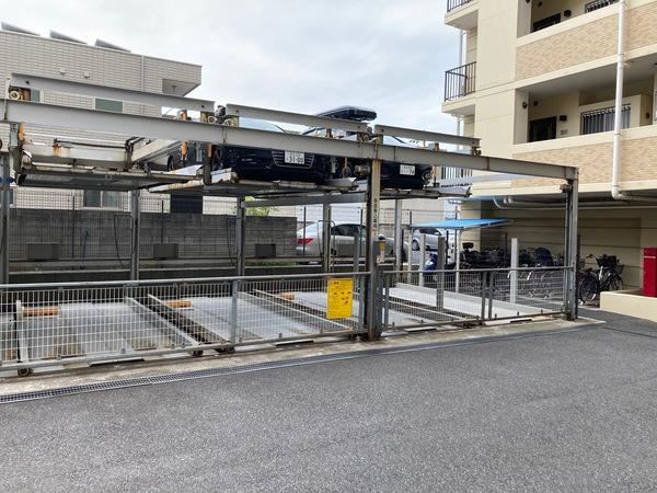グランシティ新小岩２ 駐車場