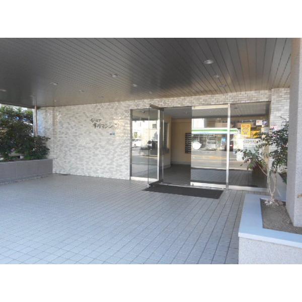 イトーピア市川マンション エントランス