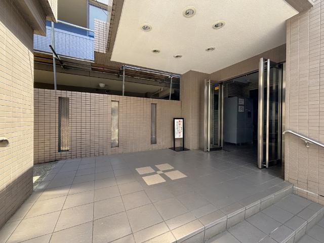 シャルム東川口伍番館 エントランス
