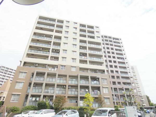 プロムナード仲町台３号棟 外観