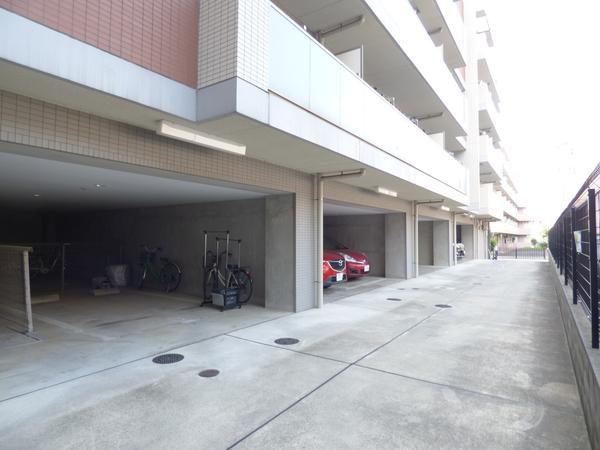 ミオカステーロ成増 駐車場