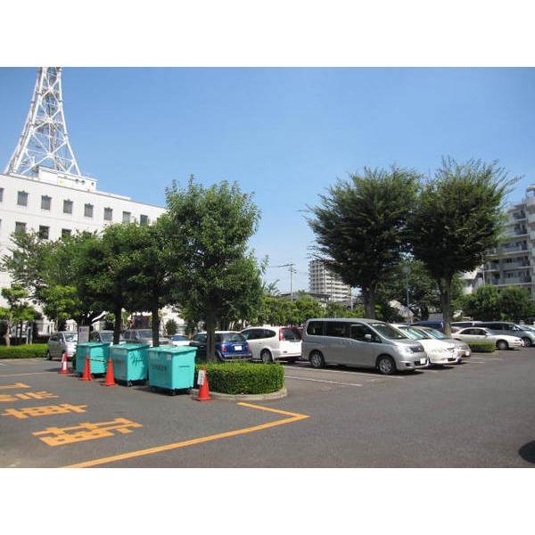 コスモ志木 駐車場