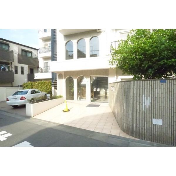 シャンボール池田山 エントランス
