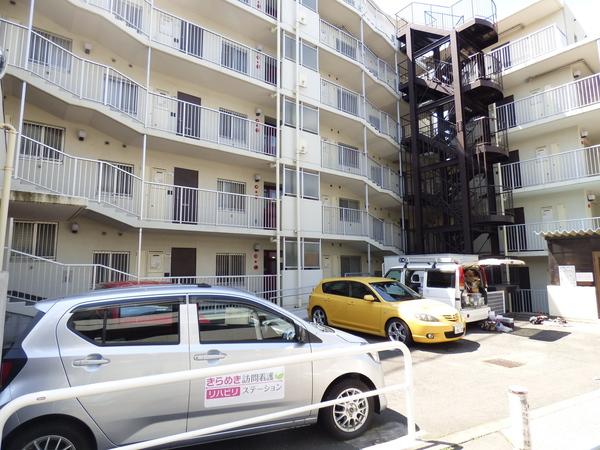 ライオンズマンション志木 駐車場