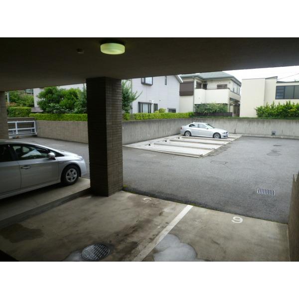 プレステージ浜田山 駐車場