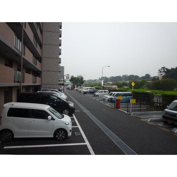 ペルル西千葉壱番館 駐車場