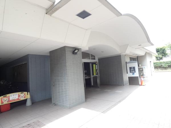 ツインタワー住利毛利館 エントランス