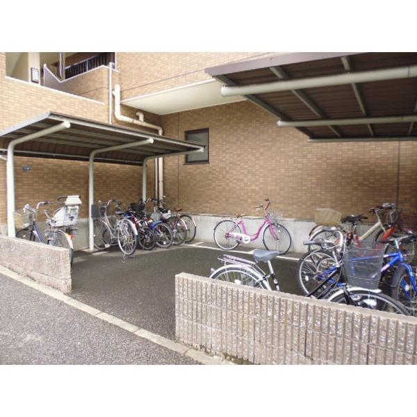 モナークロイヤルステージ仲町台 その他