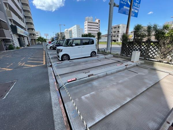 ダイアパレスパレッティア 駐車場