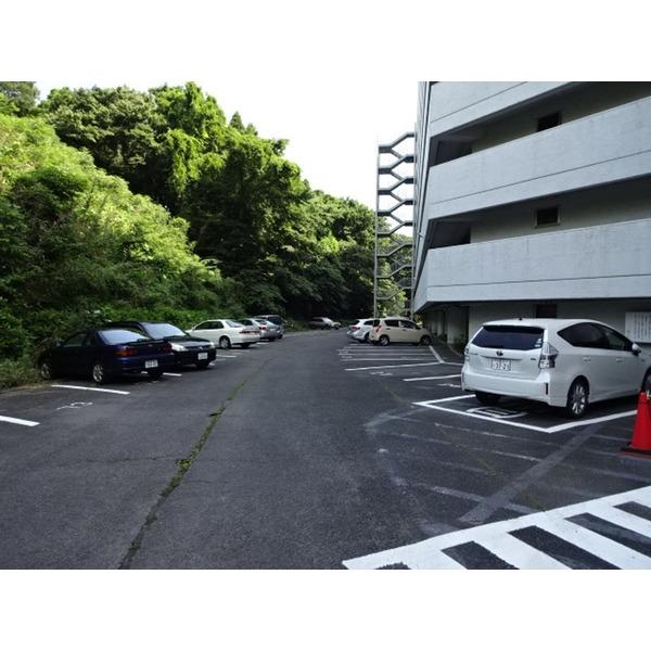 ハッコー佐倉マンション 駐車場