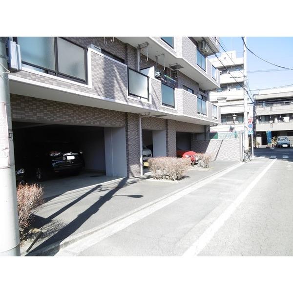キャッスルマンション西国立 駐車場