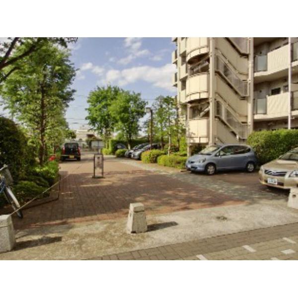 東建ニューハイツ花小金井 駐車場