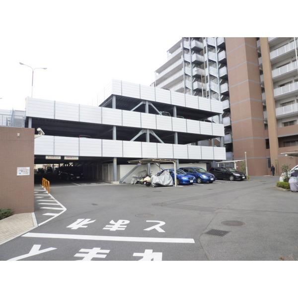 プレアガーデン 駐車場
