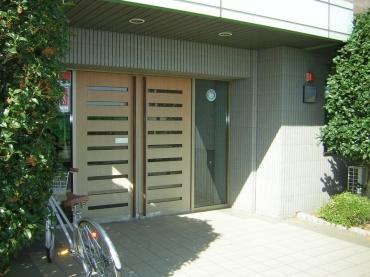 ライフヒルズ鎌取 エントランス