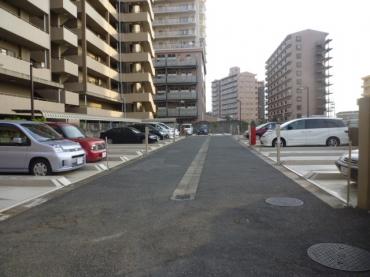 ライフプラザ鎌取 駐車場