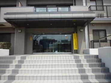 ファミール千葉弁天町 エントランス
