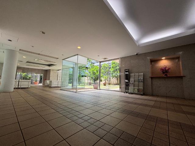 ＤＣ．ＦＯＲＴ千葉中央 ロビー